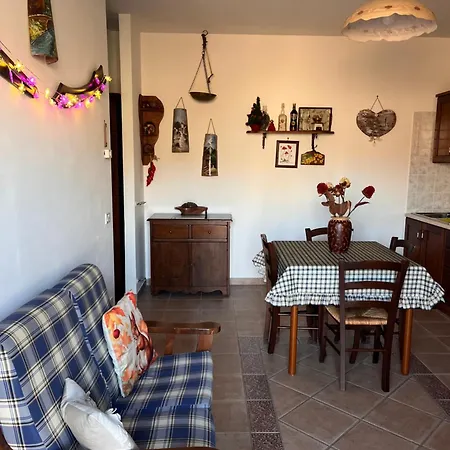 La Casa Nella Pinetina *