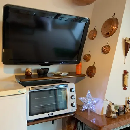La Casa Nella Pinetina Apartman *