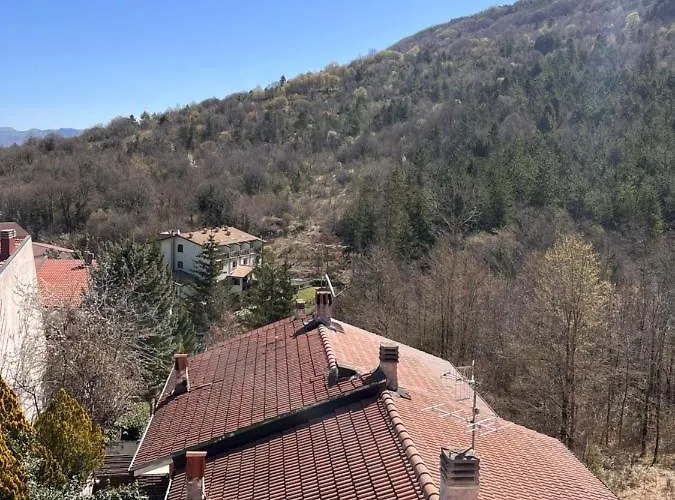 La Casa Nella Pinetina