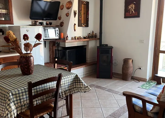 La Casa Nella Pinetina